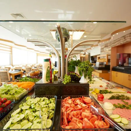 Ilkbal Deluxe &spa 4*