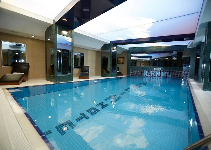 Ilkbal Deluxe &spa 4* איסטמבול